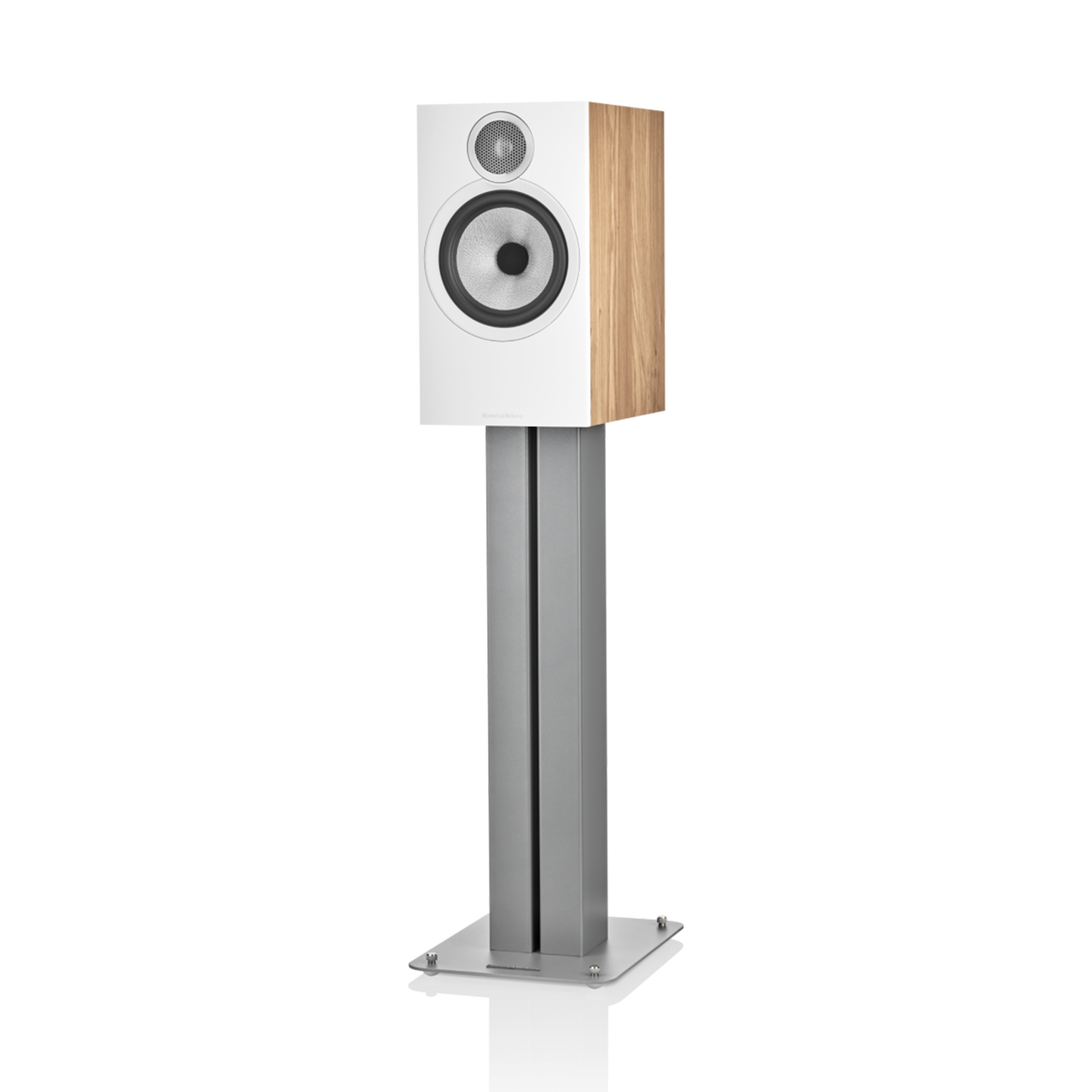 Bowers & Wilkins 606 S3 Bookshelf (Pair) in Oak finish pair view