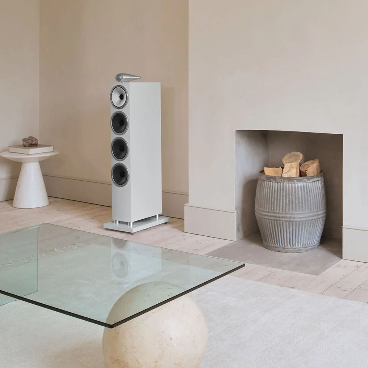 Bowers & Wilkins 702 S3 Floorstander (pair) alternate view 3