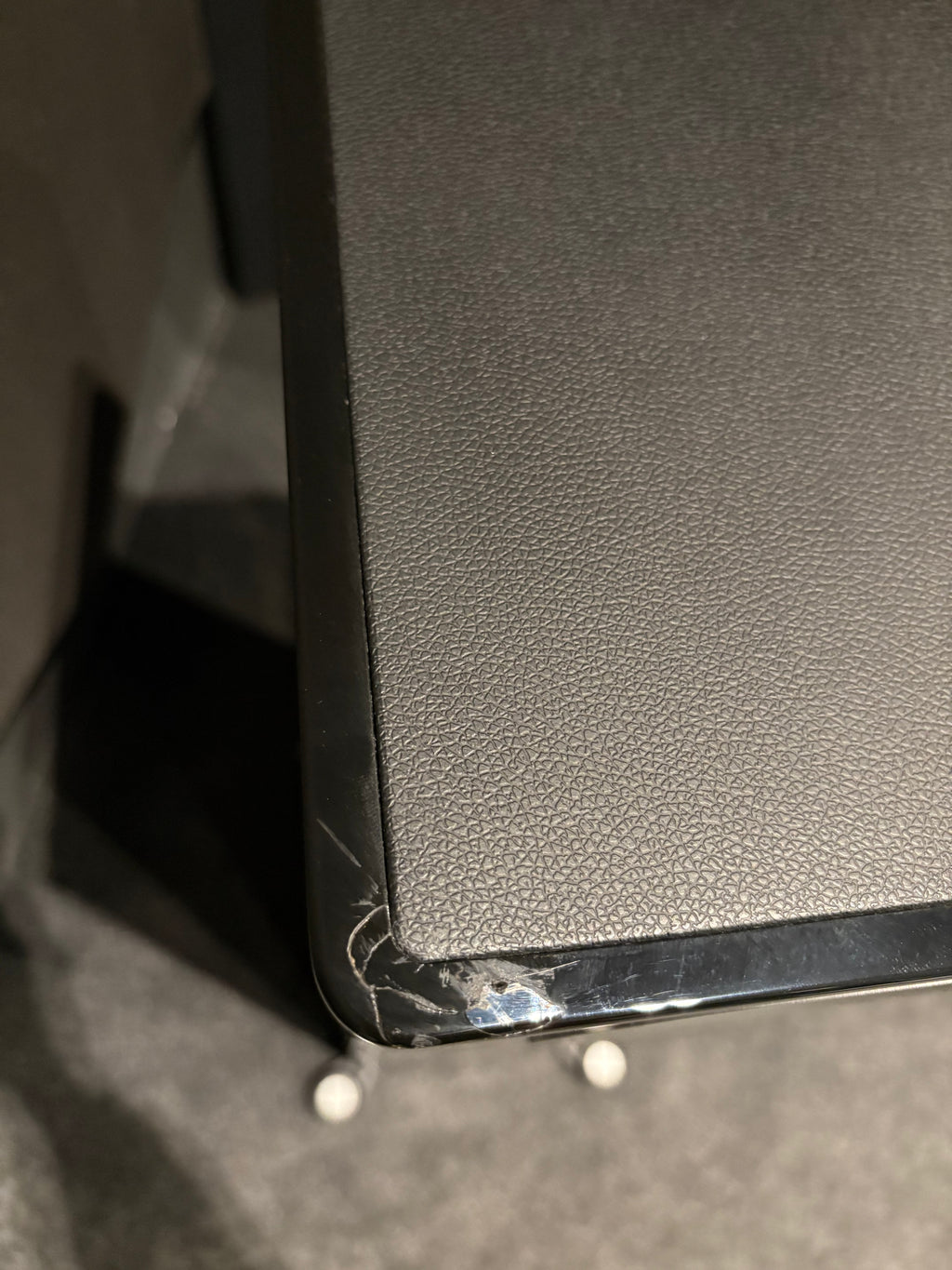 Monitor Audio Gold 300 5G speaker alternate view 5