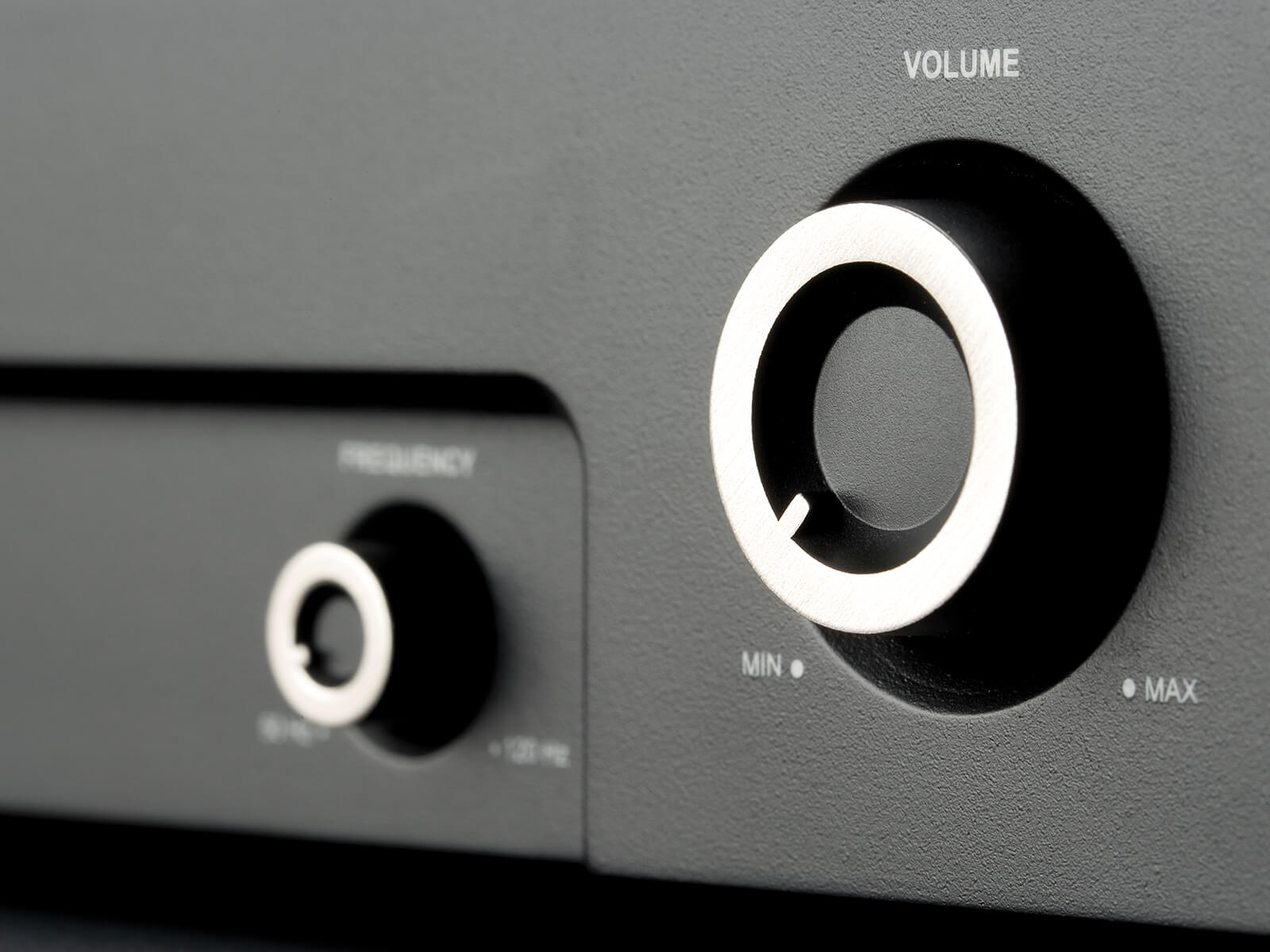 Monitor Audio IWA250 Subwoofer Amplifier detail view 4