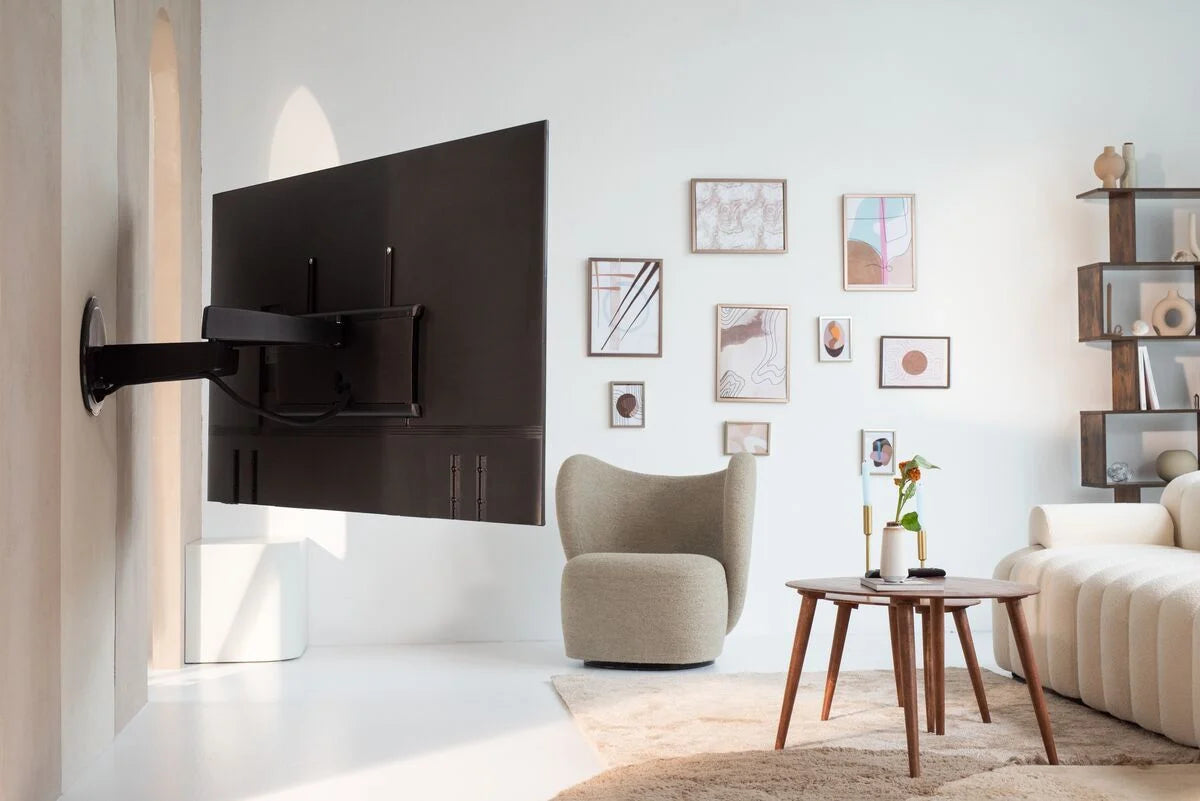 Vogel's TVM 7675 mount lifestyle view